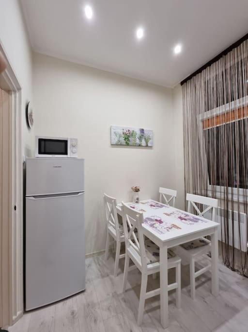 Vintage Apartman In City Center Miskolc Eksteriør billede